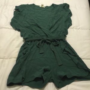 Low cut wrap green romper